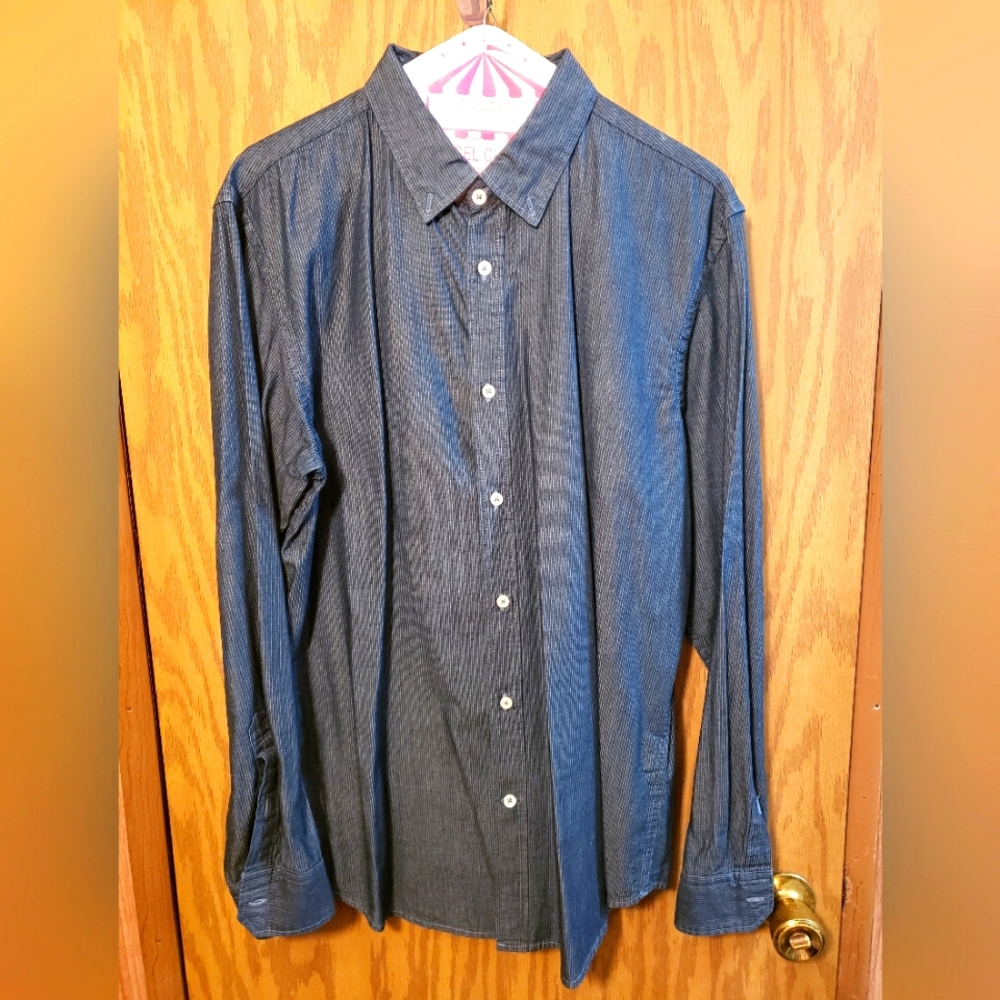 Banana Republic long sleeve shirt L.  Excellent Condition.